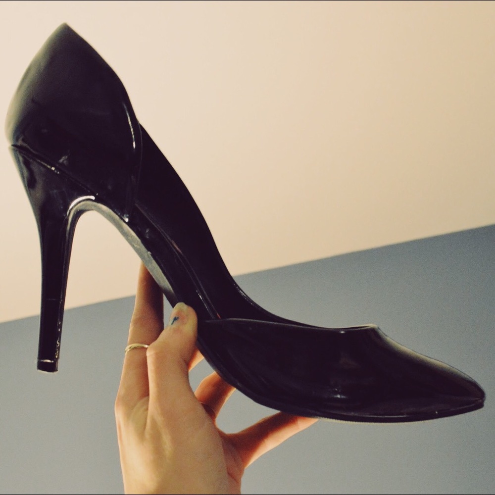 Juicy Couture Black Paten Leather Pumps Size 10